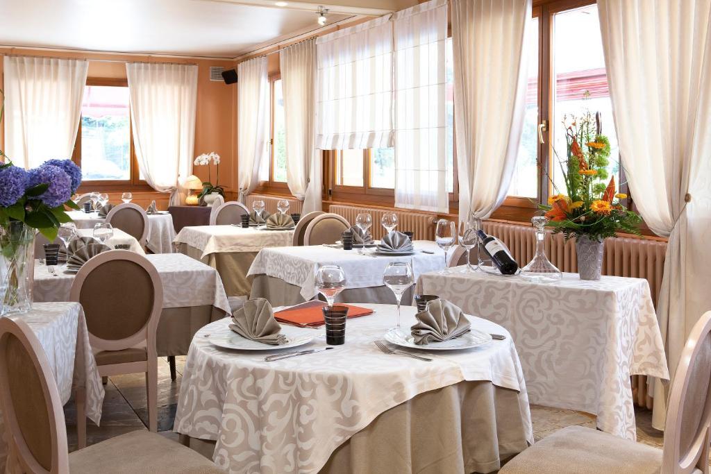 Le Rhien Hotel-Restaurant Ronchamp Eksteriør bilde